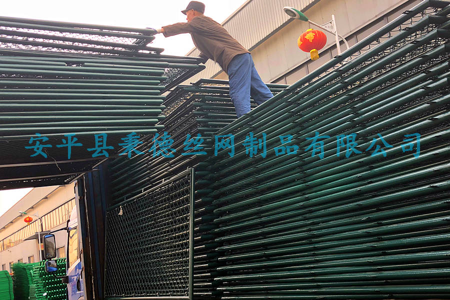 北京體育場勾花護欄網(wǎng)廠家