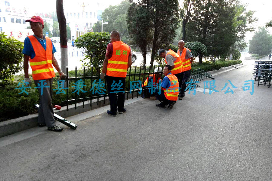山西市政道路護欄